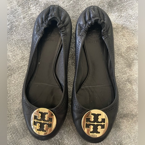 Tory Burch Reva Ballet Flats Black Gold Logo US 7.5 M Women's - Picture 2 of 6